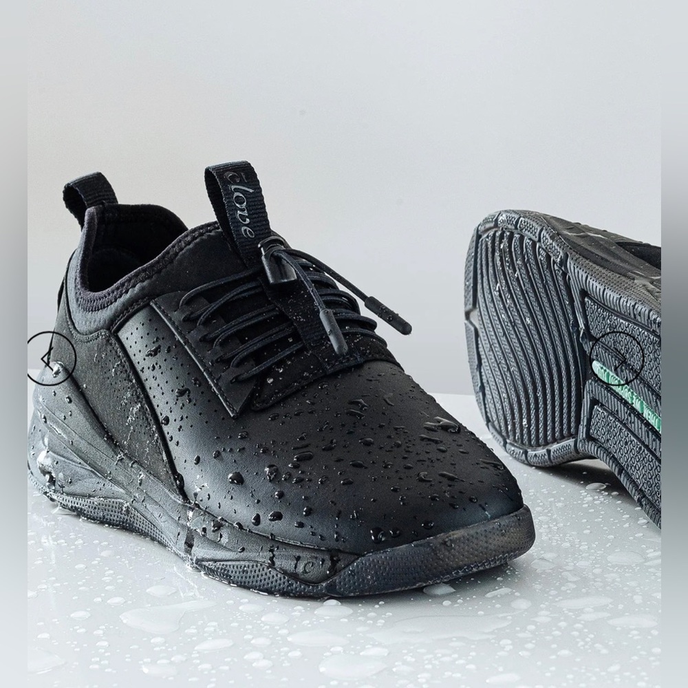 Clove Core Classic Black Sneakers, size W 10/ M 8.5 (unisex) - Picture 2 of 9